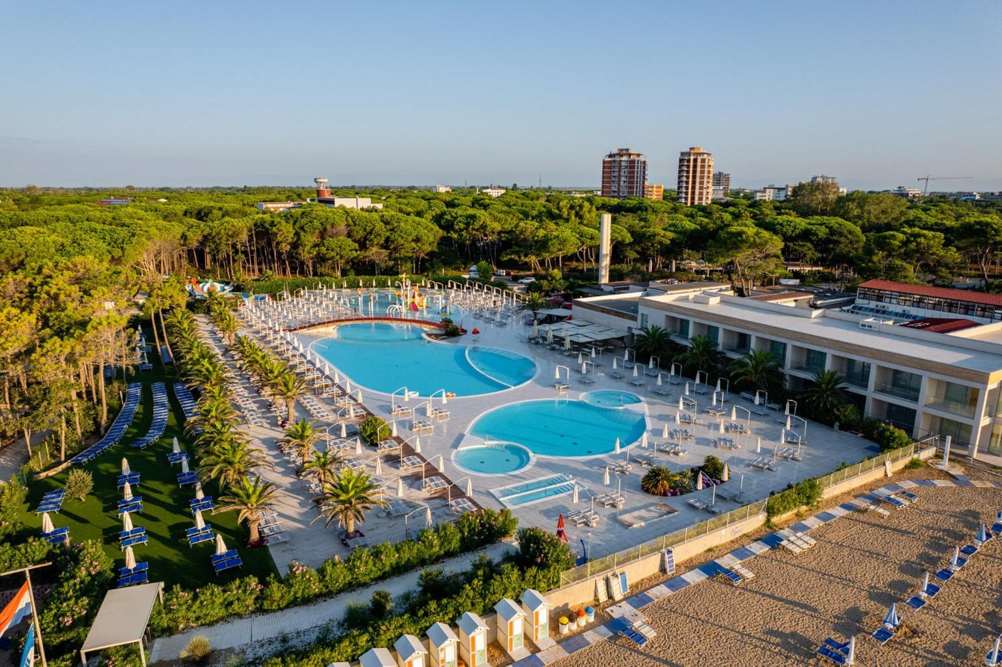 Riviera Resort Hotel Lignano Sabbiadoro Exterior foto